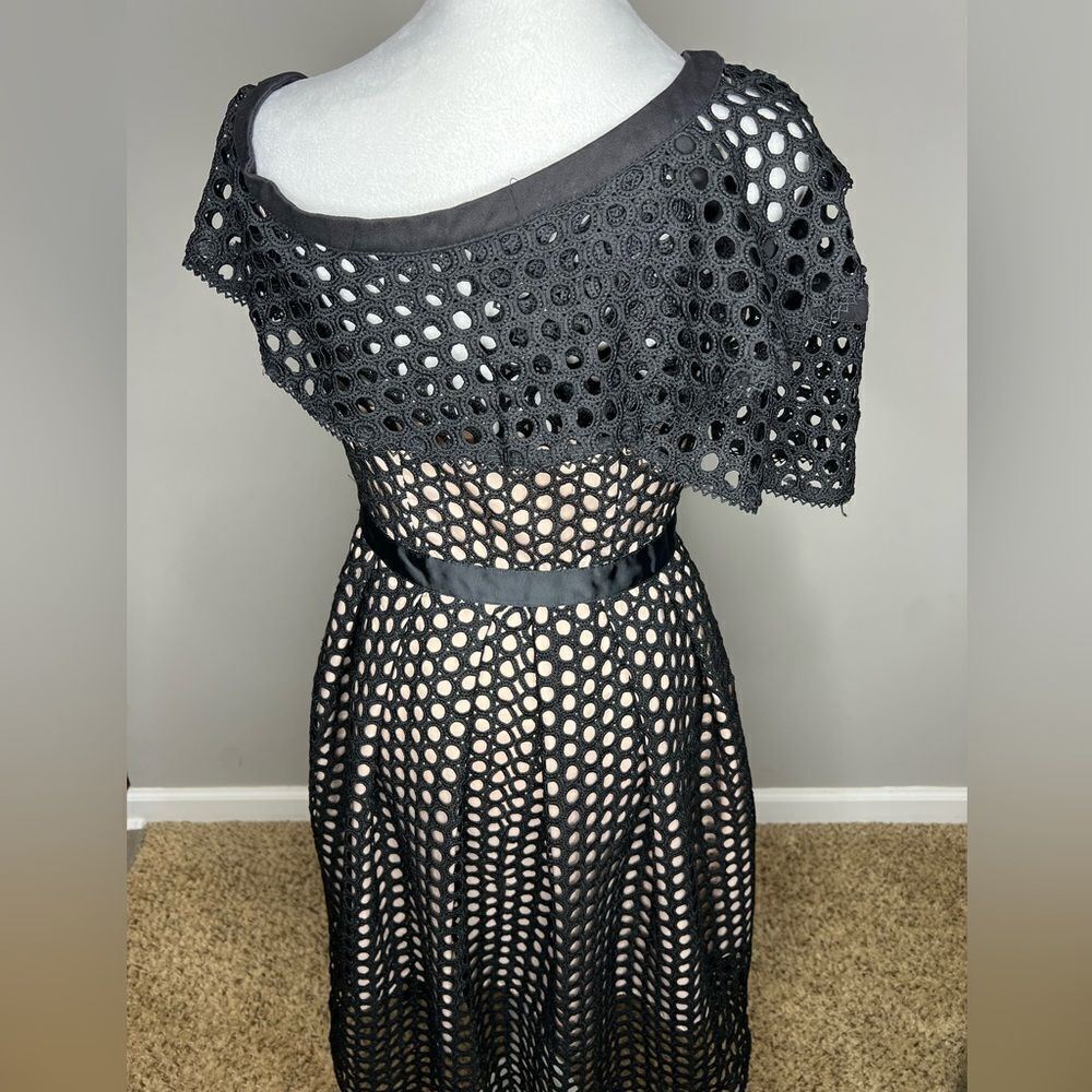 Ina lace dress - Picture 4 of 5